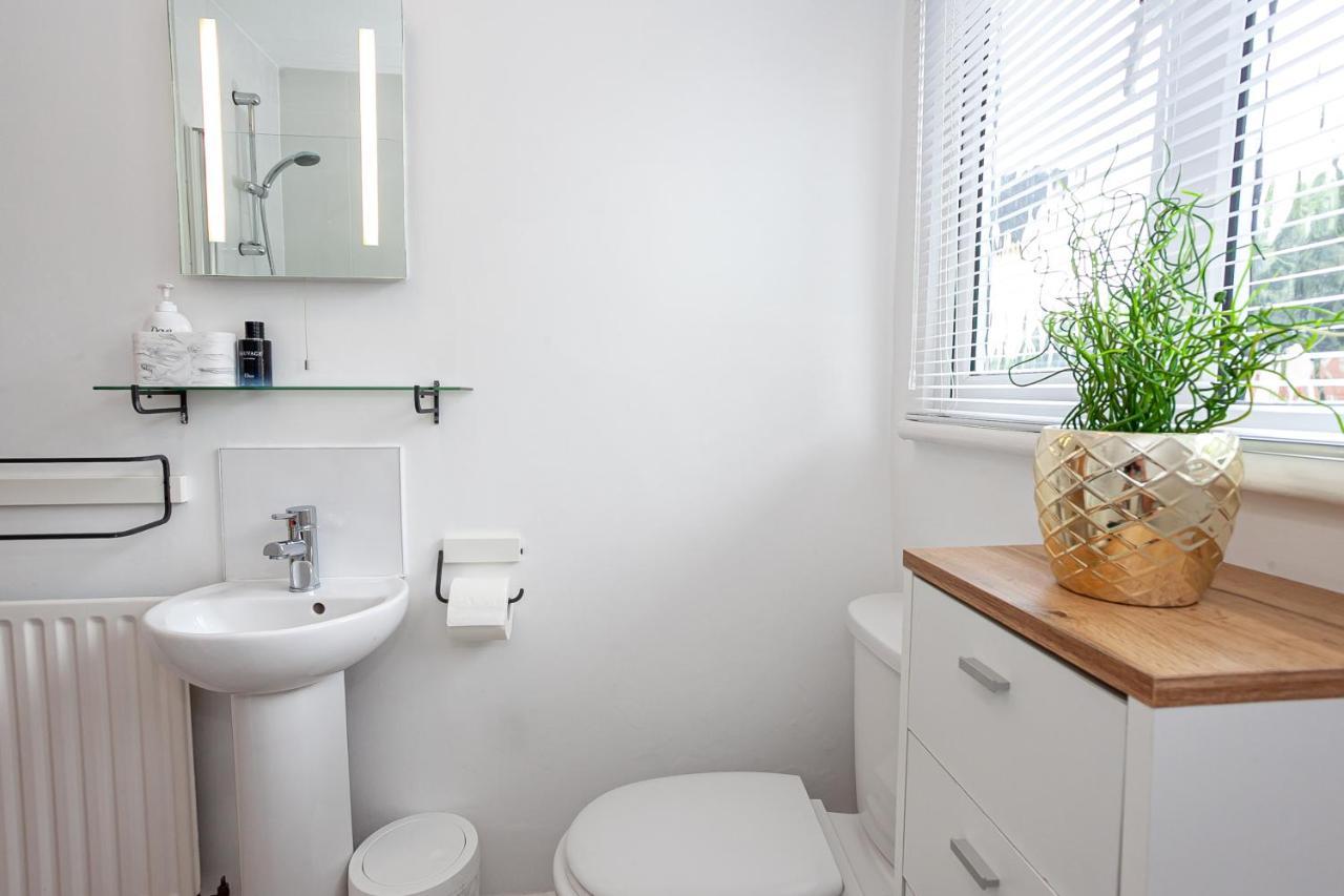 Cosy 2 Bed Apartment - Close To Leeds Centre Dış mekan fotoğraf