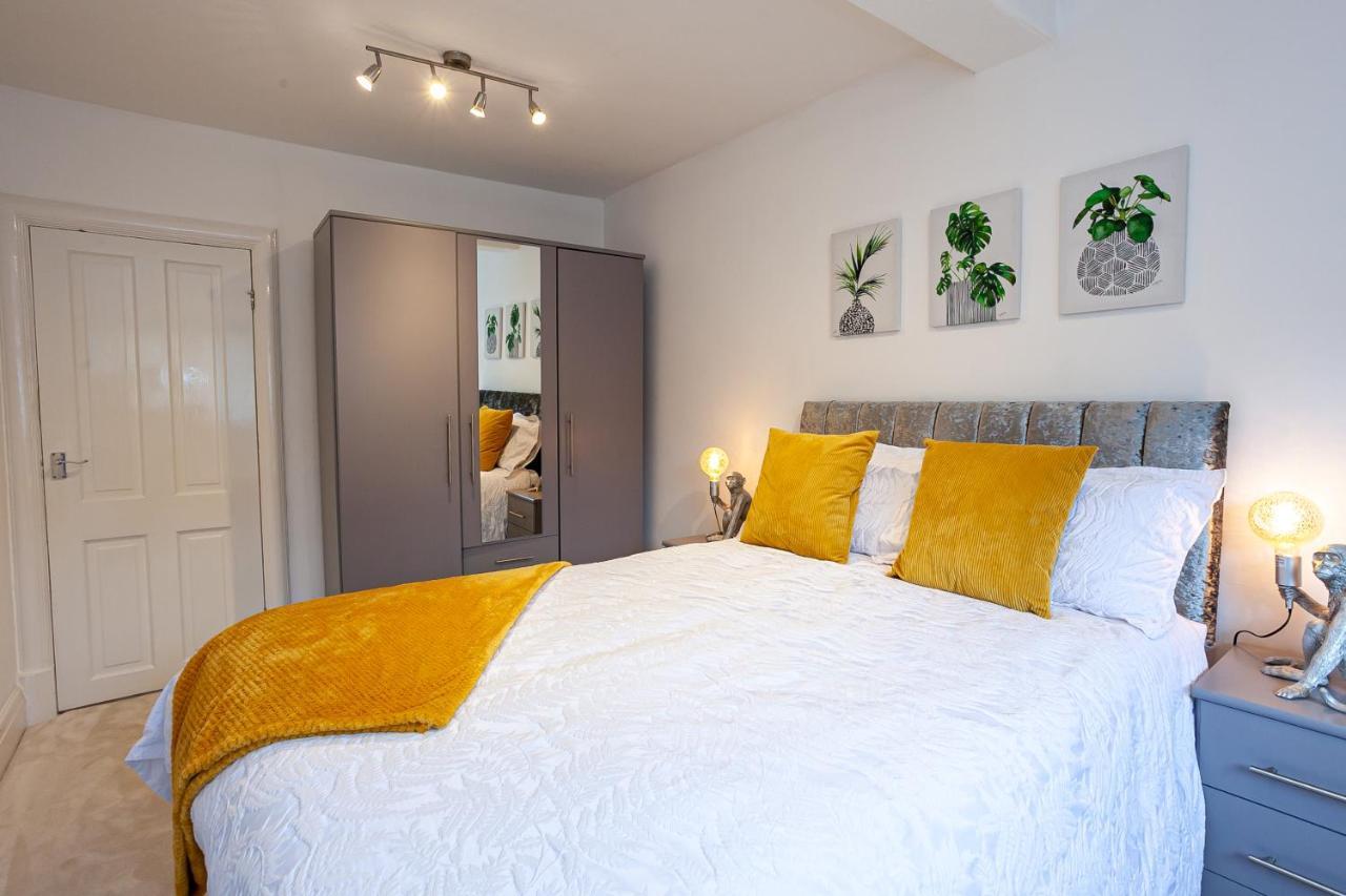 Cosy 2 Bed Apartment - Close To Leeds Centre Dış mekan fotoğraf