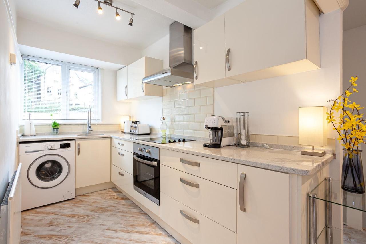 Cosy 2 Bed Apartment - Close To Leeds Centre Dış mekan fotoğraf